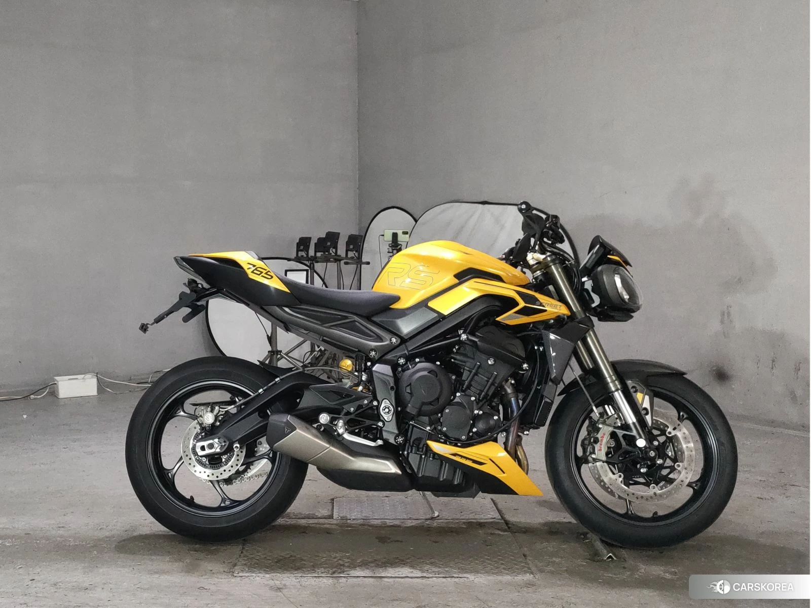 Triumph STREET TRIPLE 765 RS 2025 из Японии, фото 3
