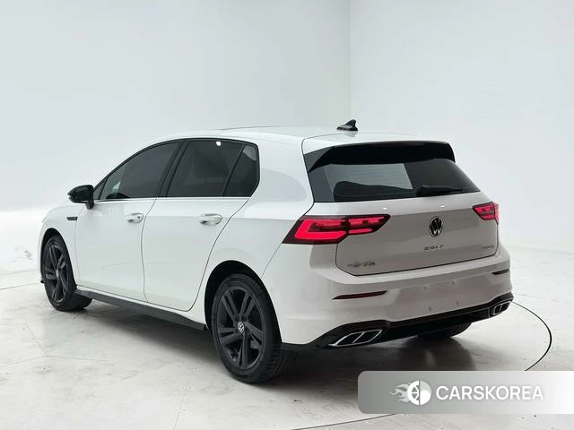Volkswagen Golf 2022 Белый из Китая