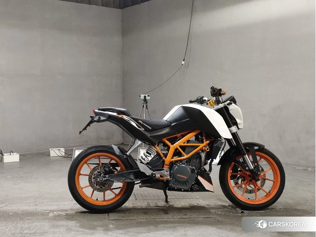 Проданный KTM 390 DUKE 2014 из Японии, фото 2