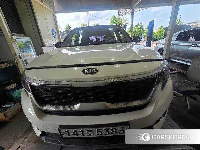 Kia Seltos 2020 Белый из Кореи