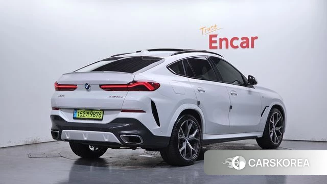 BMW X6 (G06) 2024 Белый из Кореи