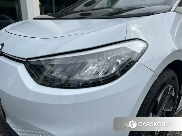 Volkswagen ID.3 2023 Белый из Китая