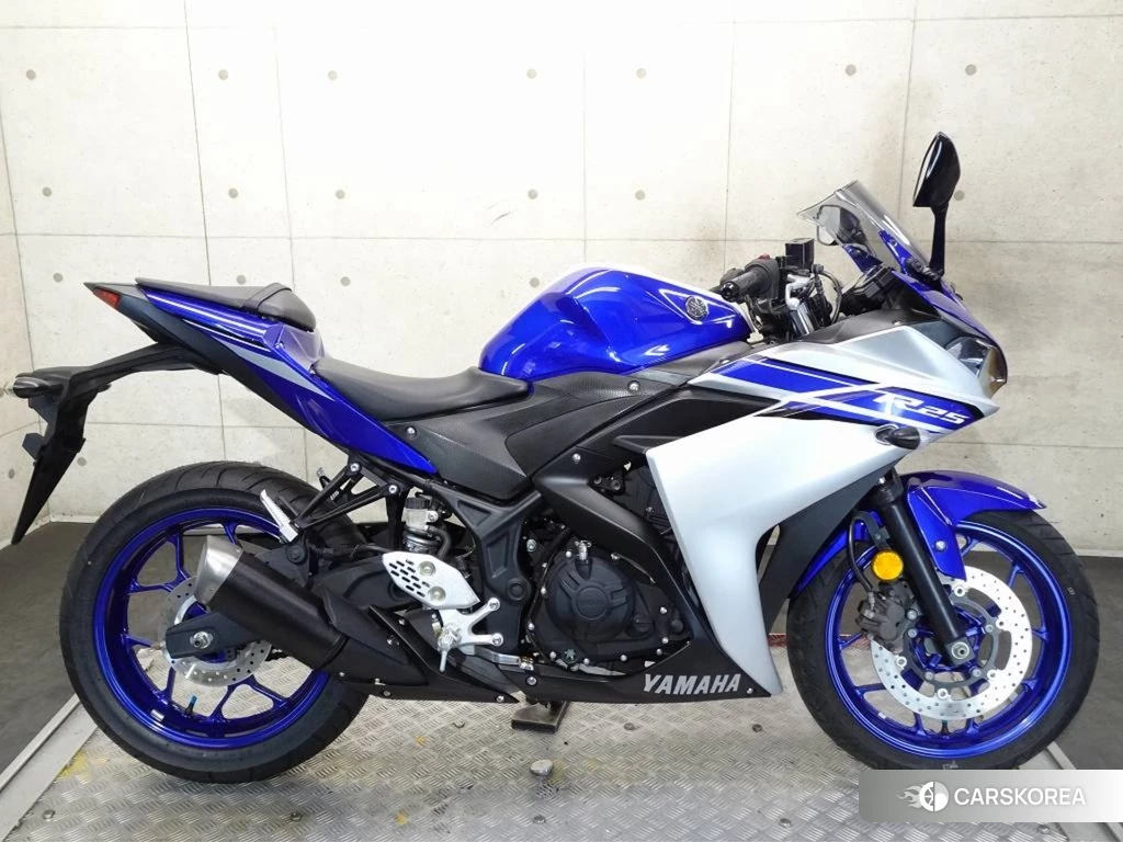 Проданный Yamaha YZF-R25 2016 из Японии