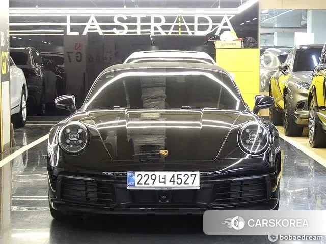 Porsche 911(992) 2024 Черный из Кореи