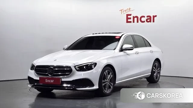 Mercedes-Benz E-Class W213 2022 Белый из Кореи