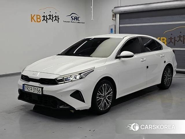 Kia The New K3 2nd generation 2021 Белый из Кореи