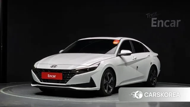 Hyundai Avante Hybrid (CN7) 2023 Белый из Кореи