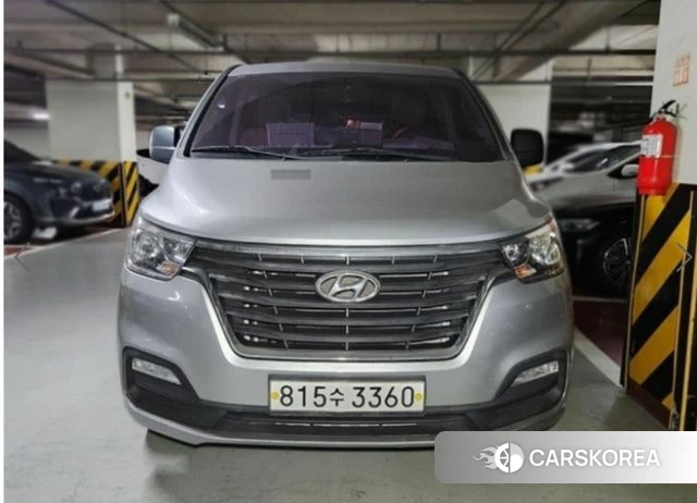 Hyundai The New Grand Starex 2018 Серый из Кореи