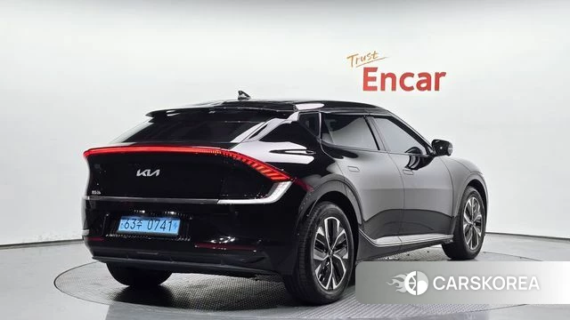 Kia EV6 2023 Черный из Кореи