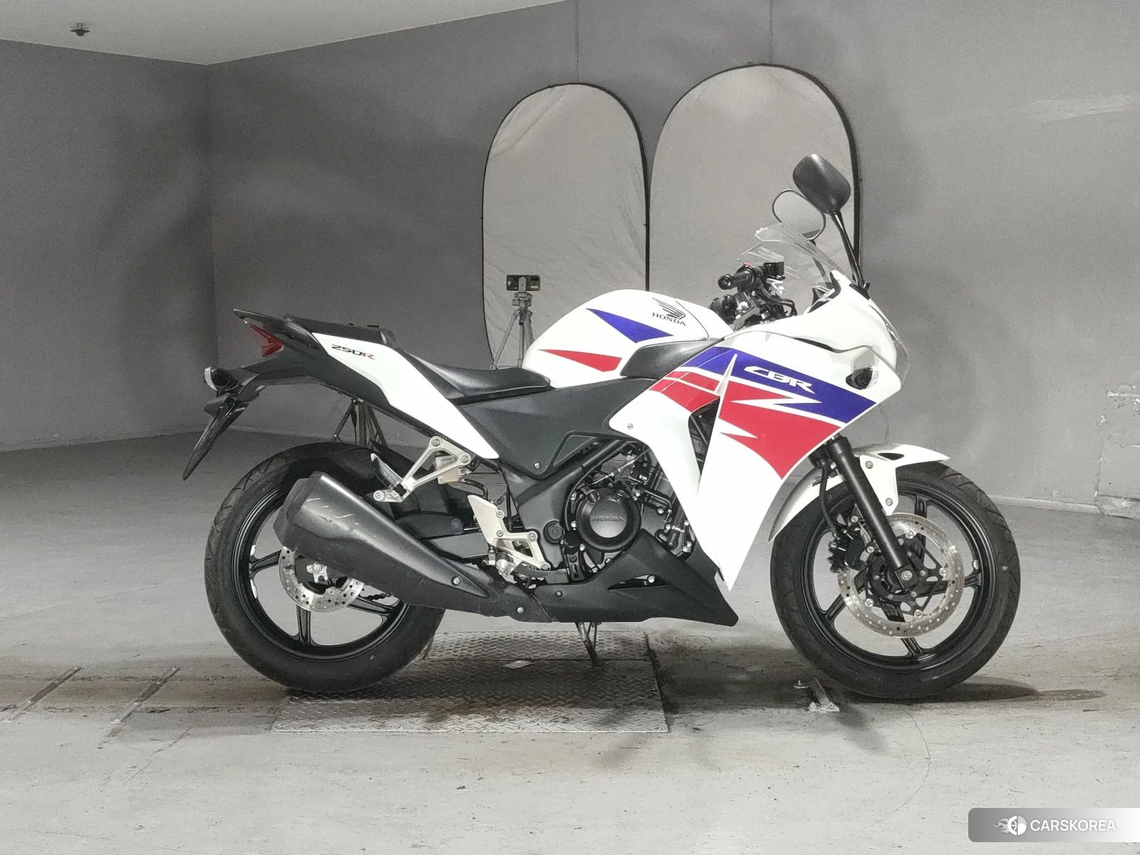 Honda CBR250R 2013 из Японии, фото 2