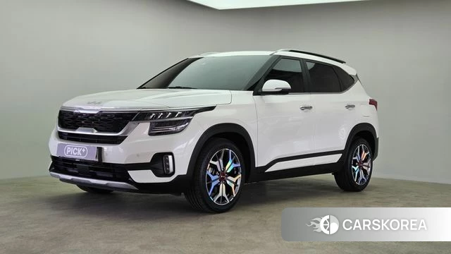 Kia Seltos 2022 Белый из Кореи