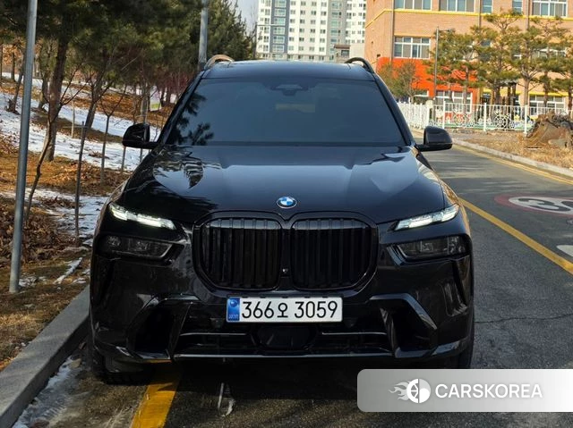 BMW X7 (G07) 2026 Черный из Кореи