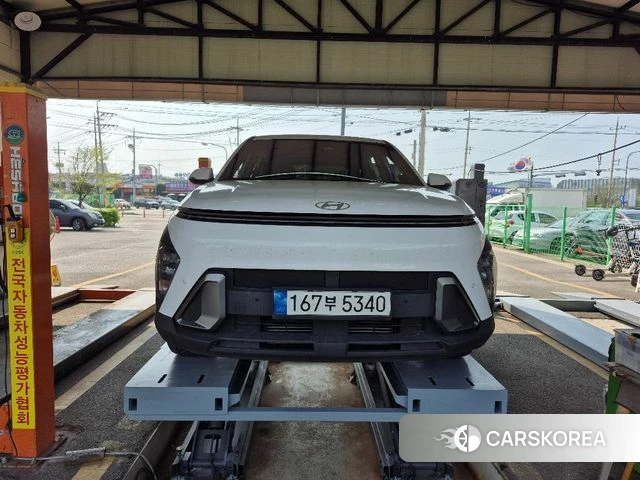 Hyundai Kona (SX2) 2023 Белый из Кореи