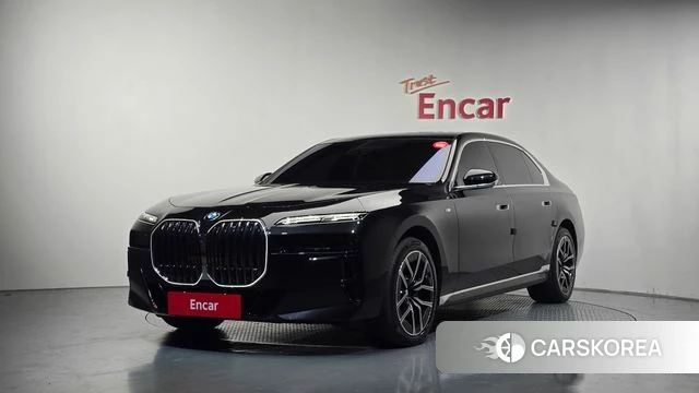BMW 7 Series (G70) 2024 Черный из Кореи