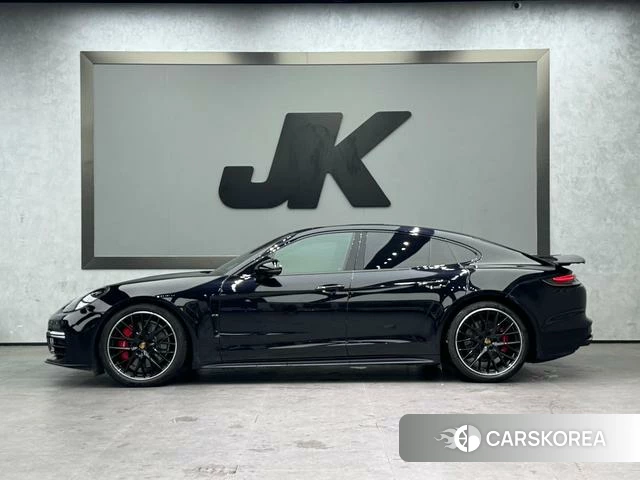 Porsche Panamera 2023 Черный из Китая