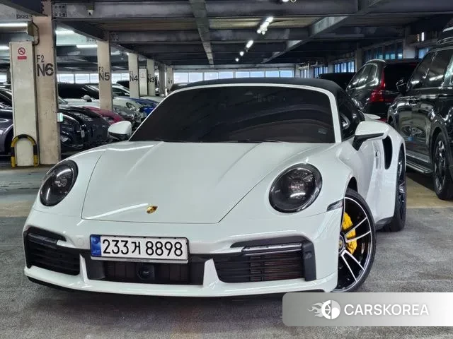 Porsche 911(992) 2021 Белый из Кореи