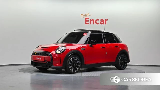 Mini Cooper S 2022 Красный из Кореи