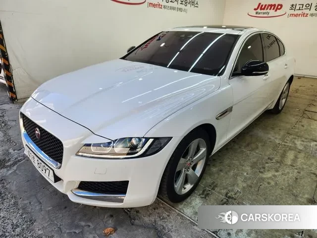 Jaguar XF (X260) 2018 Белый из Кореи