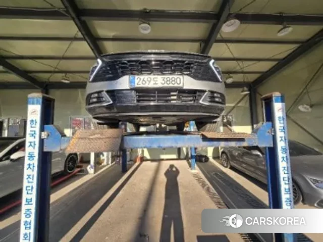 Kia Sportage 5th Generation Hybrid 2023 Серый из Кореи