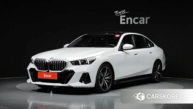 BMW 5 Series (G60) 2026 Белый из Кореи