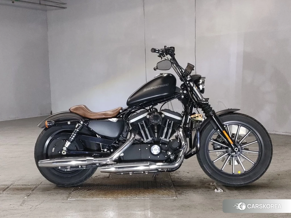 Проданный Harley-Davidson Sportster XL883N 2010 из Японии