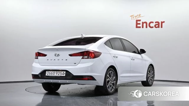 Hyundai The New Avante AD 2019 Белый из Кореи
