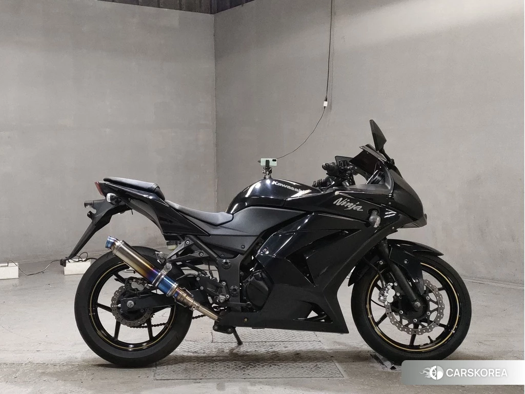 Проданный Kawasaki NINJA 250R id 4169019 из Японии, фото 2