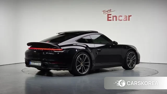 Porsche 911(992) 2023 Черный из Кореи