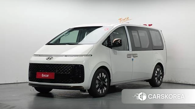 Hyundai Staria 2025 Белый из Кореи