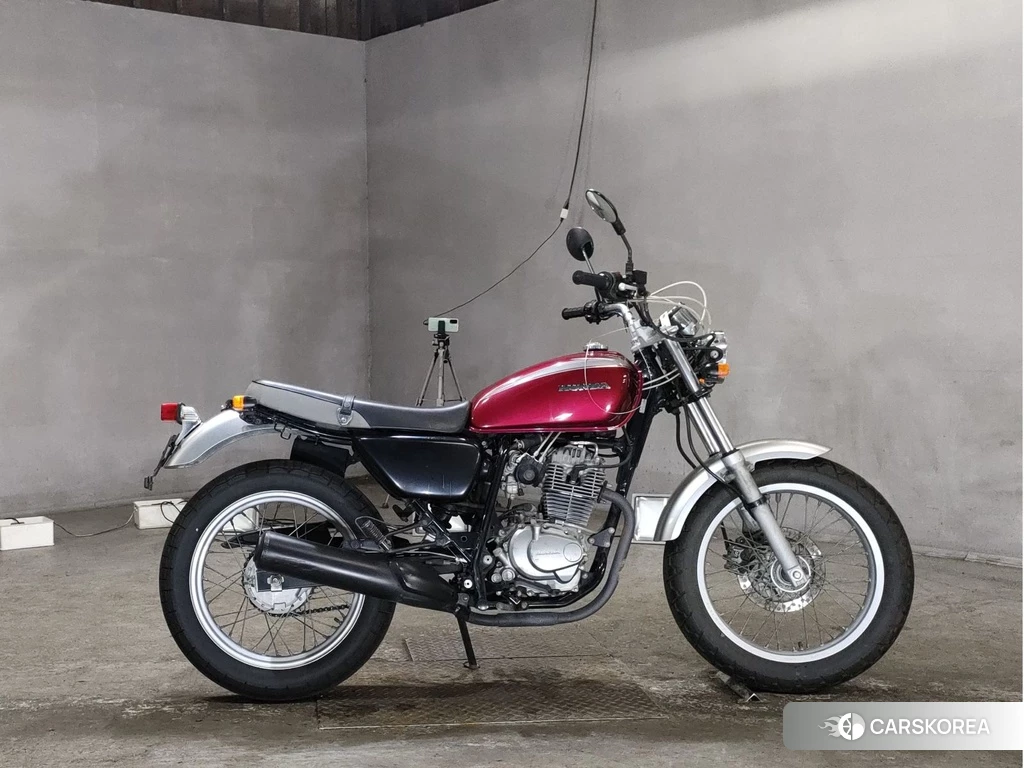 Проданный Honda CB223S 2012 из Японии