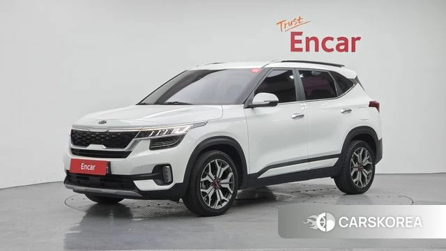 Kia Seltos 2021 Белый из Кореи