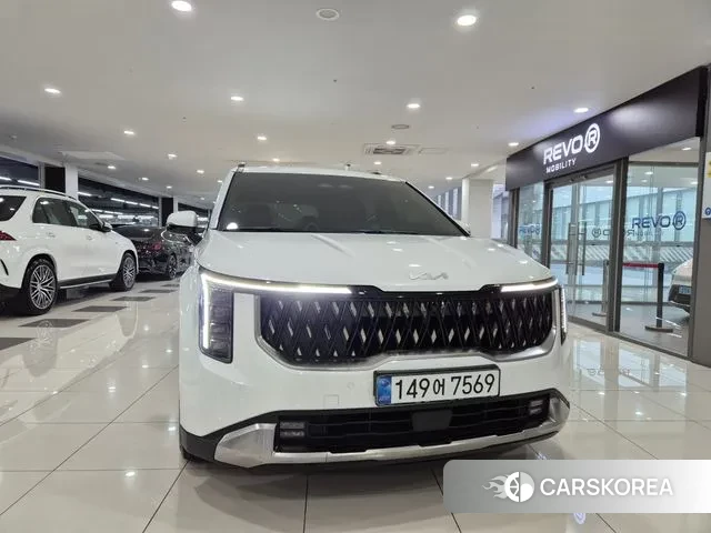Kia The New Carnival 4th Generation 2025 Белый из Кореи