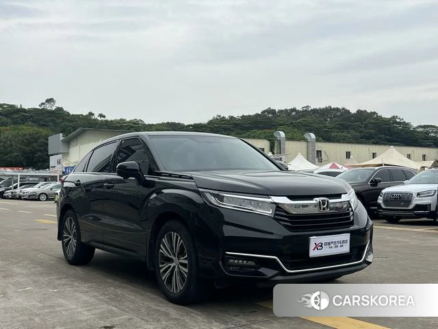 Honda Crown Road 2023 Черный из Китая