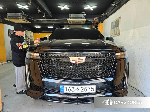 Cadillac Escalade 5th Generation 2022 Черный из Кореи