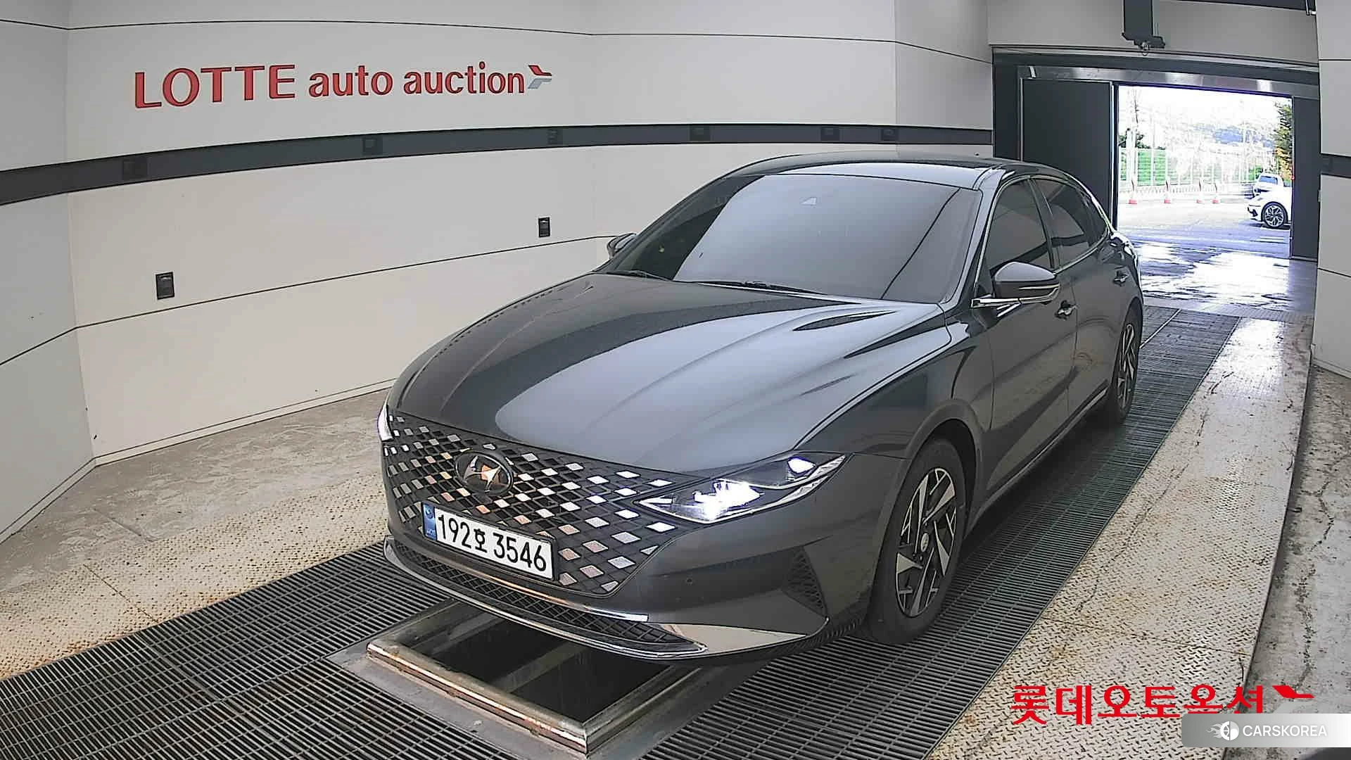 Hyundai Grandeur Hybrid 2023 Nocturne Grey Metallic из Кореи