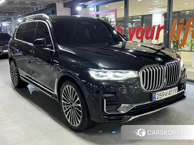 BMW X7 (G07) 2022 Черный из Кореи