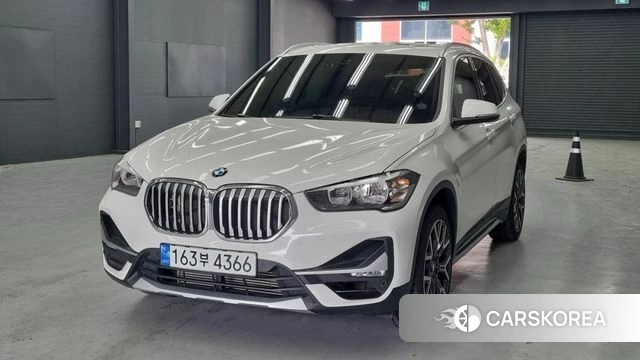 BMW X1 (F48) 2022 Белый из Кореи