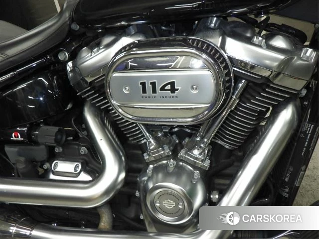 Engine photo