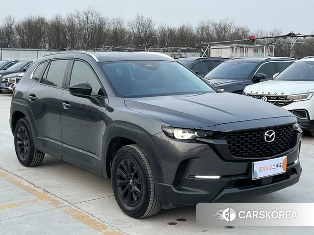 Mazda CX-50 line also 2023 Темно-серый из Китая