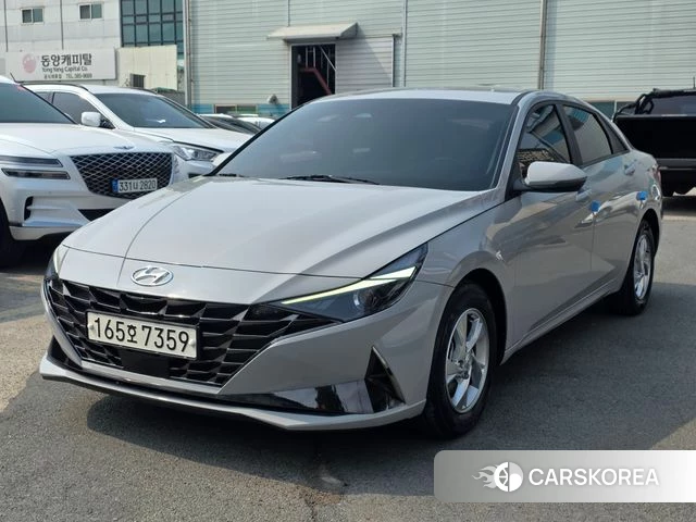 Hyundai Avante (CN7) 2022 Серебристо-серый из Кореи