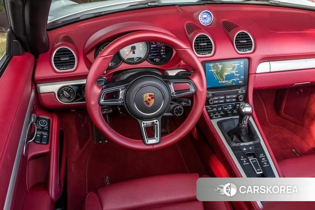 Porsche 718 Boxster 2020 Белый из Кореи