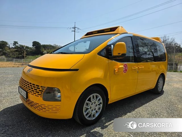 Hyundai Staria 2022 Желтый из Кореи