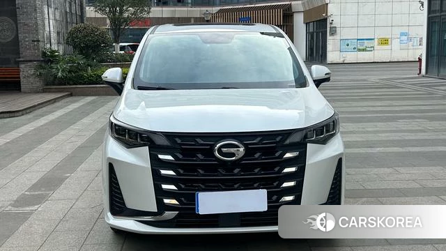 GAC Trumpchi Trumpchi M6 2022 Белый из Китая