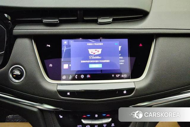 Cadillac XT5 2022 Белый из Китая