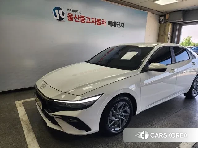 Hyundai The New Avante (CN7) 2023 Белый из Кореи