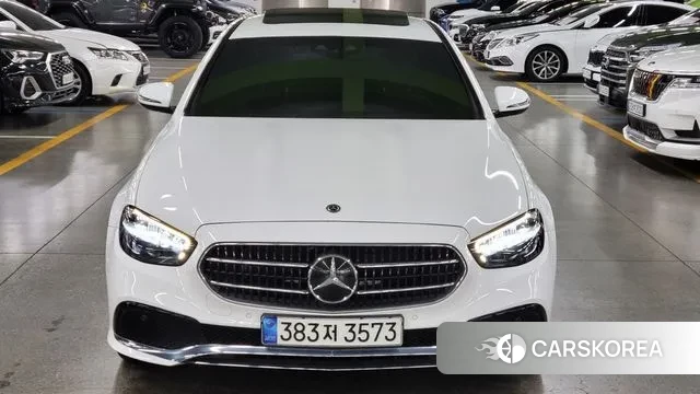 Mercedes-Benz E-Class W213 2020 Белый из Кореи