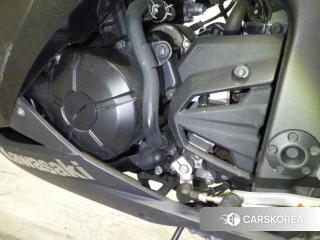 Engine photo