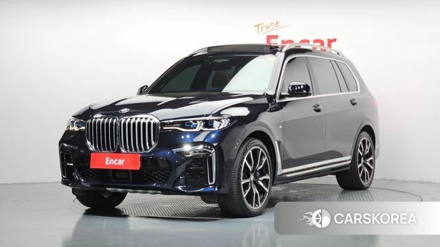 BMW X7 (G07) 2021 Черный из Кореи