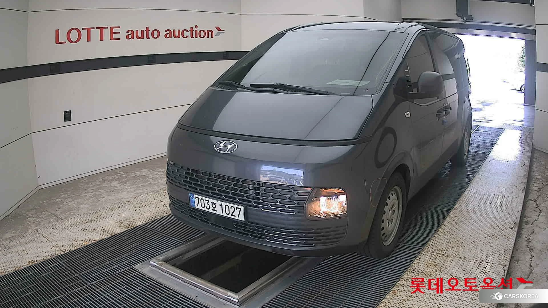 Hyundai Staria 2023 Graphite Grey Metallic из Кореи