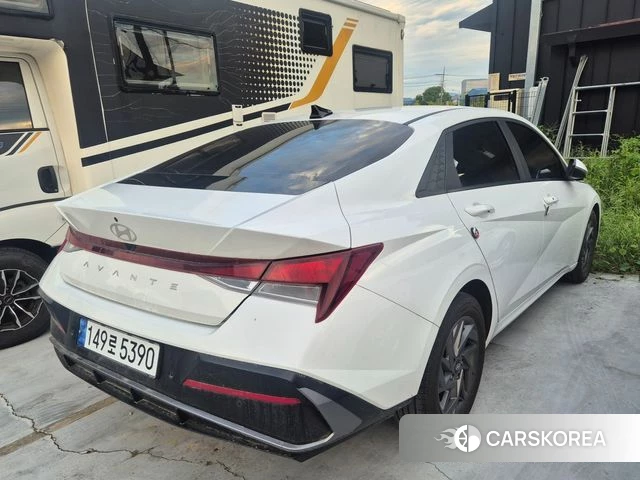Hyundai The New Avante (CN7) 2023 Белый из Кореи